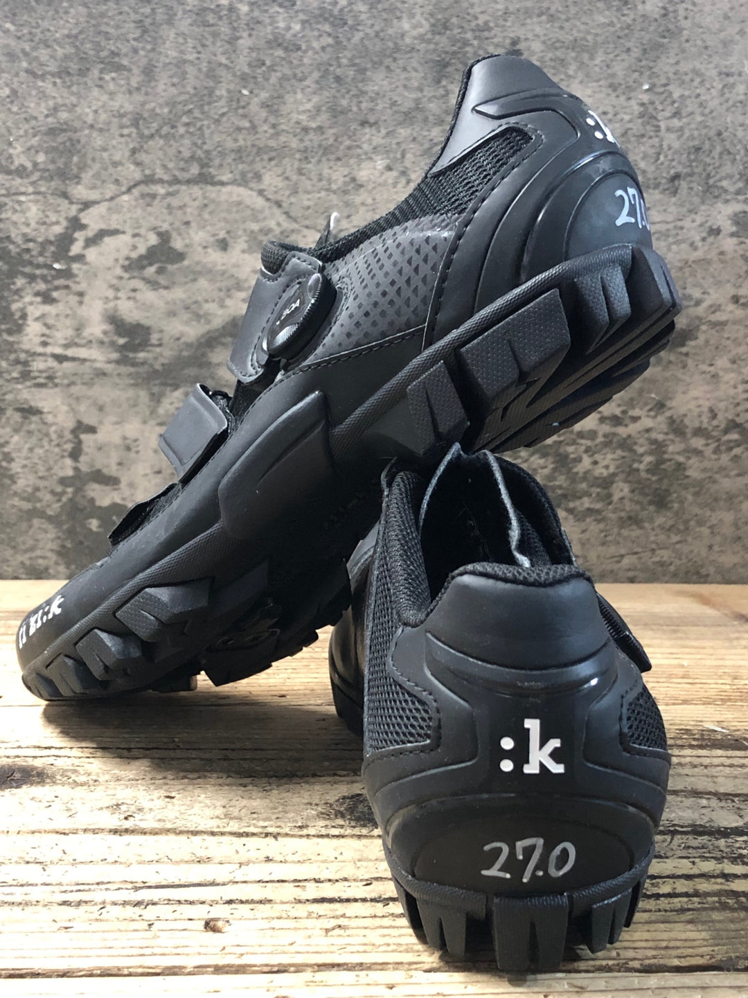 KG384 フィジーク FIZIK M6 MTB shoes ビンディングシューズ 黒 SPD EU42 ※ペン字あり