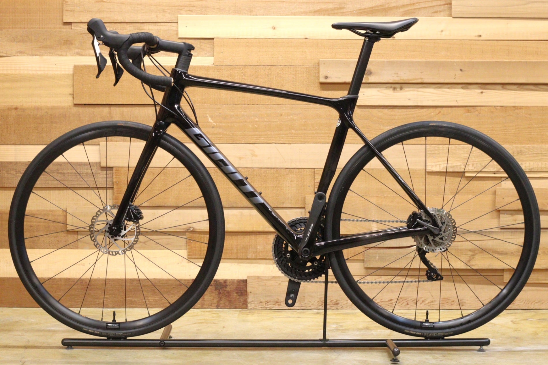 ジャイアント GIANT TCR ADVANCED 2 DISC KOM 2023 MLサイズ シマノ