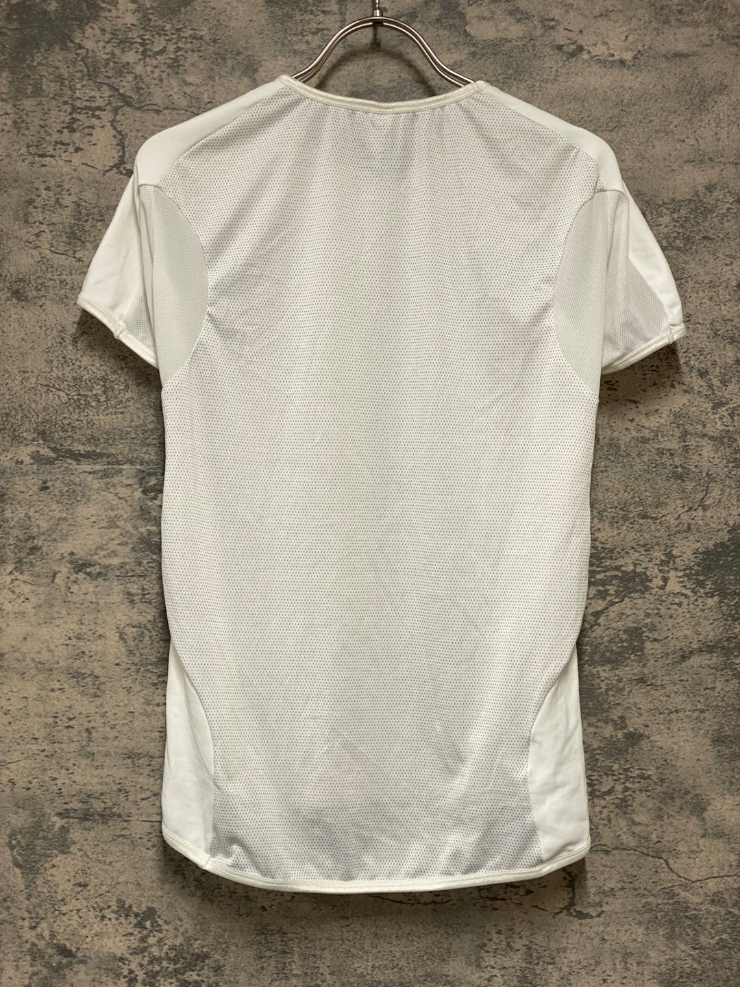 KC810 アソス assos INTERACTIVE BODY INSULATORS SUMMER SS 半袖 ベースレイヤー 白 M
