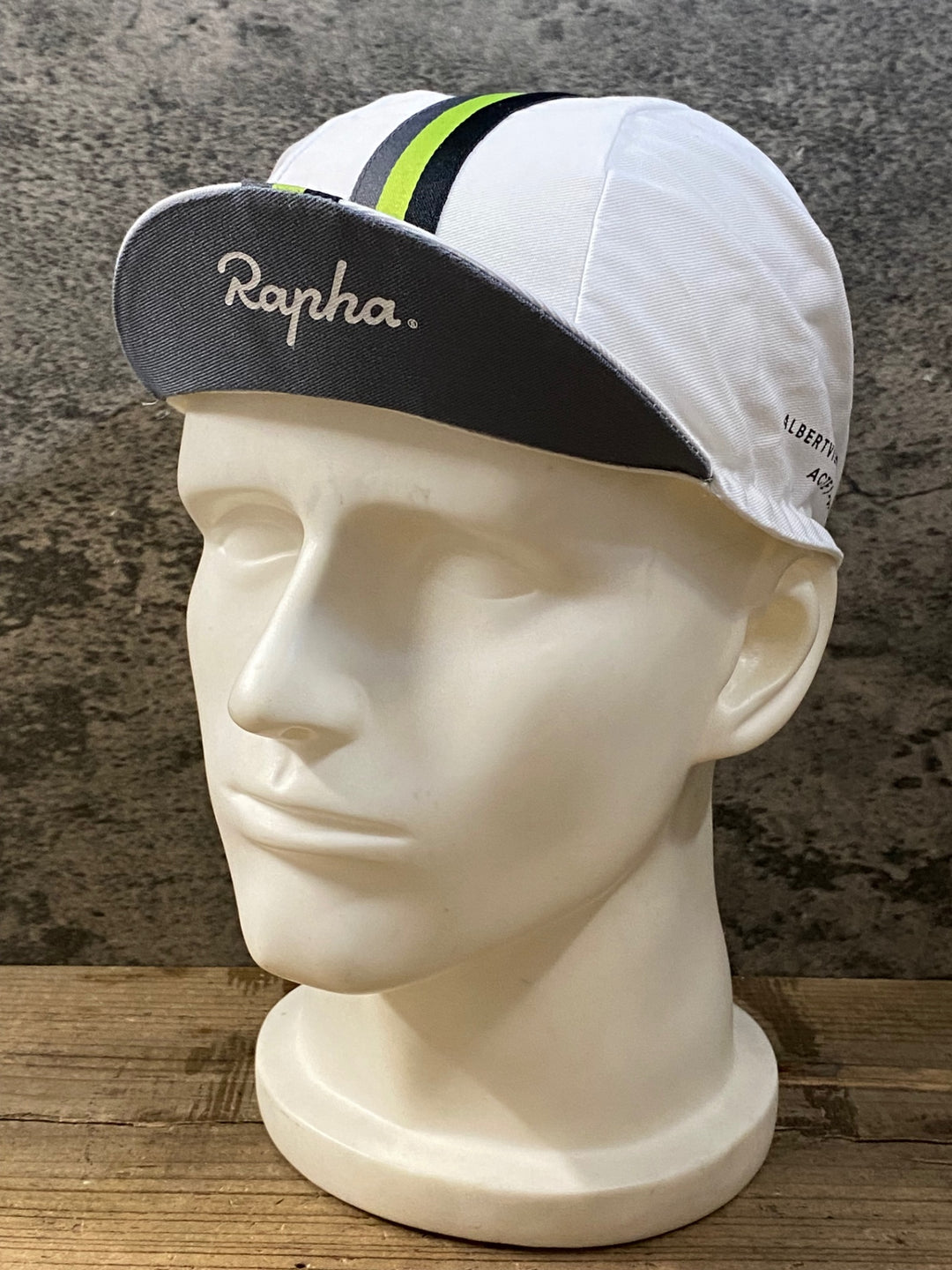 JZ557 ラファ Rapha サイクルキャップ 白 ワンサイズ