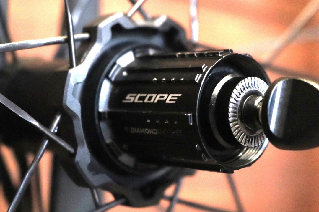 スコープ SCOPE R4 カーボン チューブレスレディ ホイールセット シマノ11S/12S 【東京南麻布店】