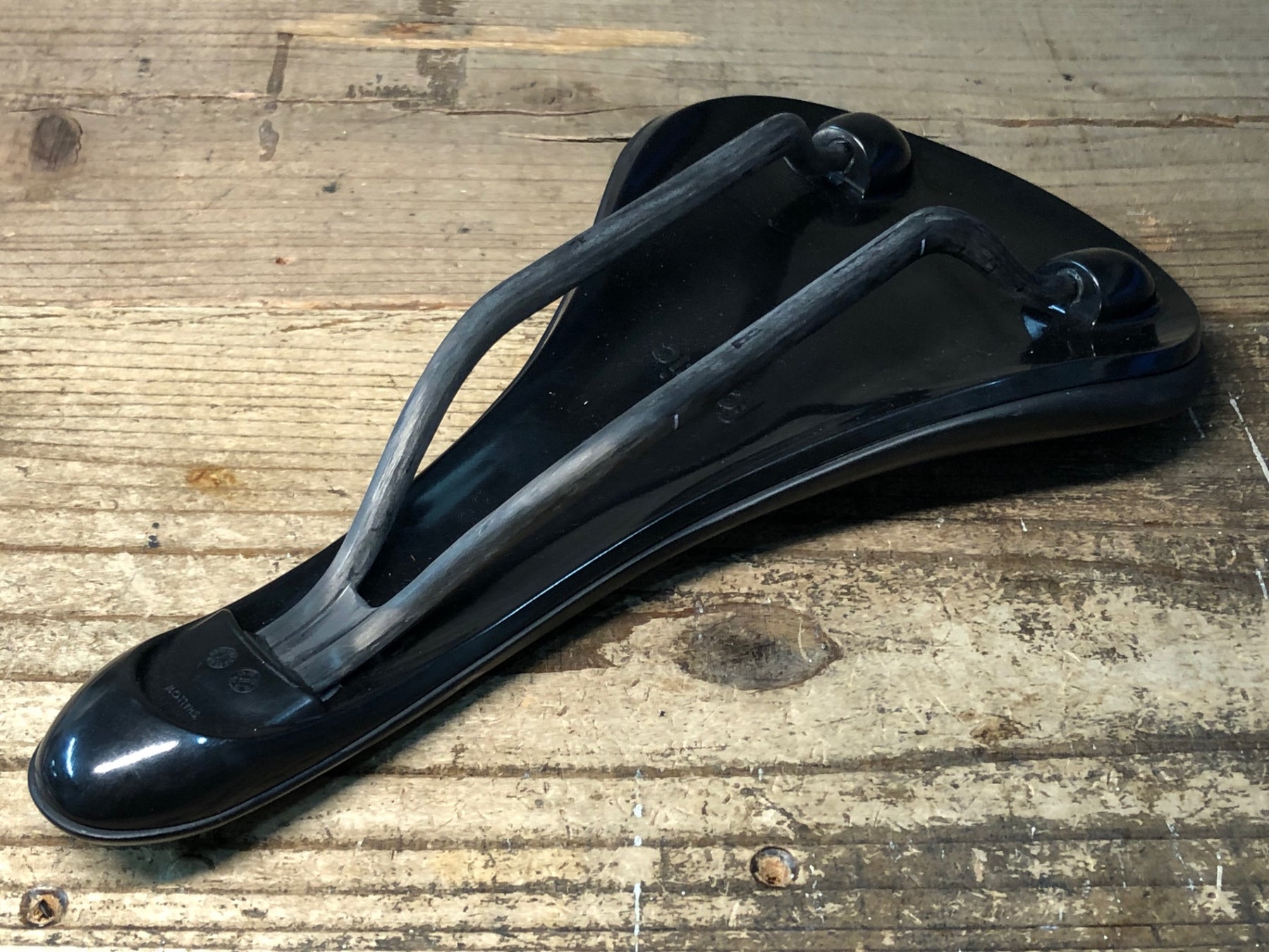 JI918 ファブリック fabric SCOOP SHALLOW PRO TEAM サドル 黒