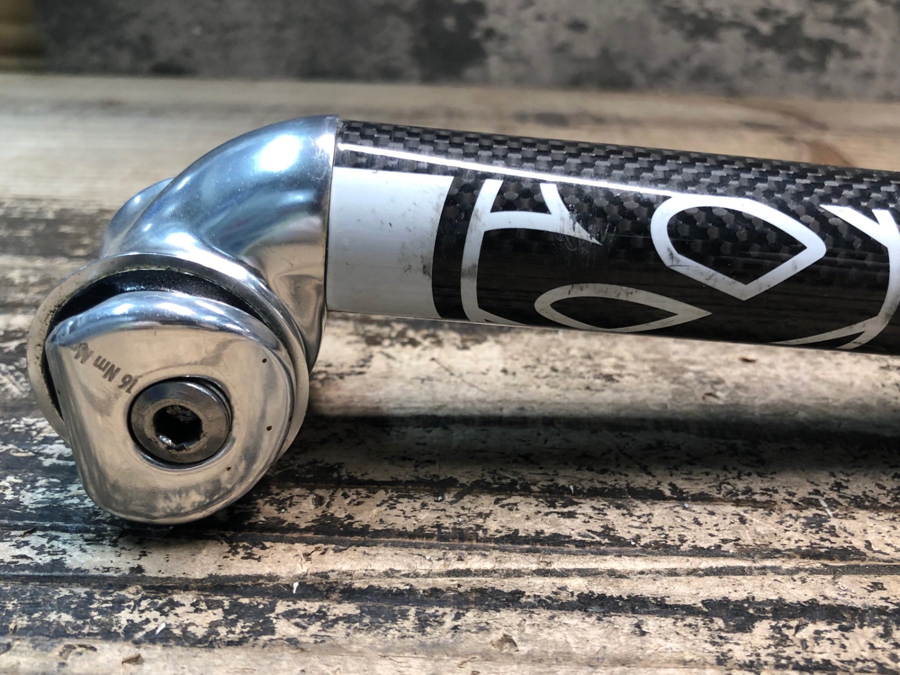 JN848 ボントレガー BONTRAGER カーボンシートポスト Φ27.2mm 340mm