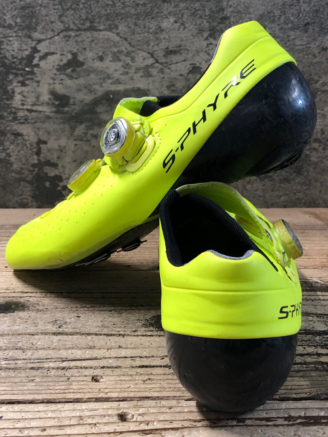 KA063 シマノ SHIMANO RC9 SH-RC900-E Y ビンディングシューズ 3穴 BOA 黄 EU44 ※ガリ傷
