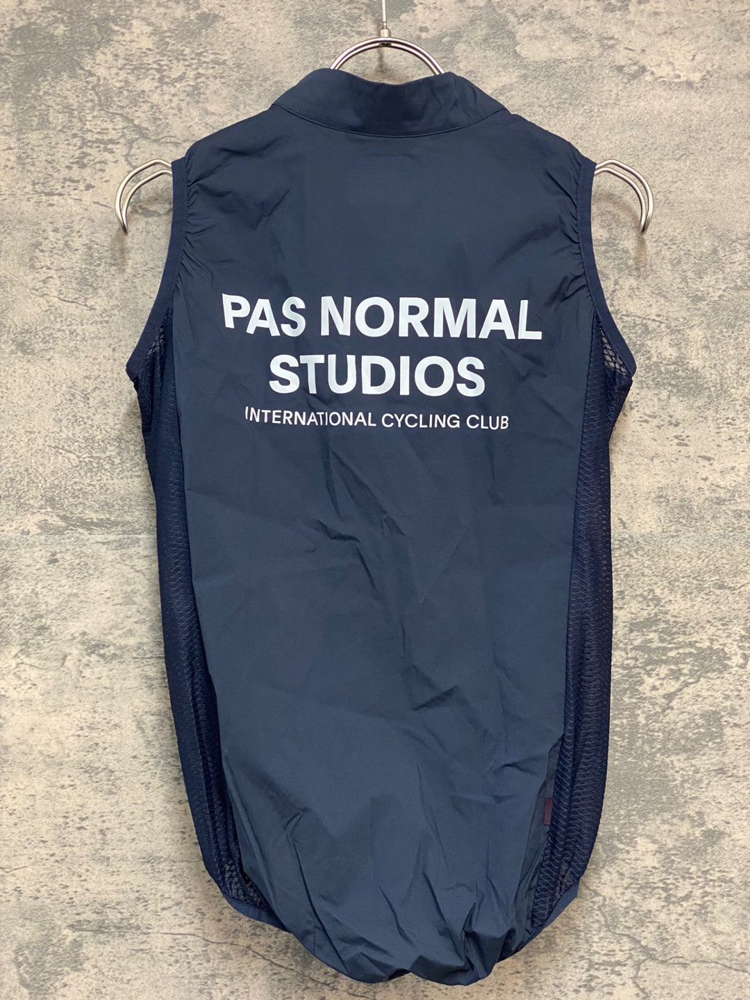 JY501 パスノーマルスタジオ PAS NORMAL STUDIOS Mechanism Stow Away Gilet ジレ サイクルベスト ネイビー XS