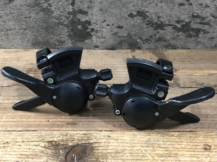KM957 シマノ SHIMANO アルタス ALTUS SL-M2010 シフトレバー 2x9S ※左シフターボルト欠品