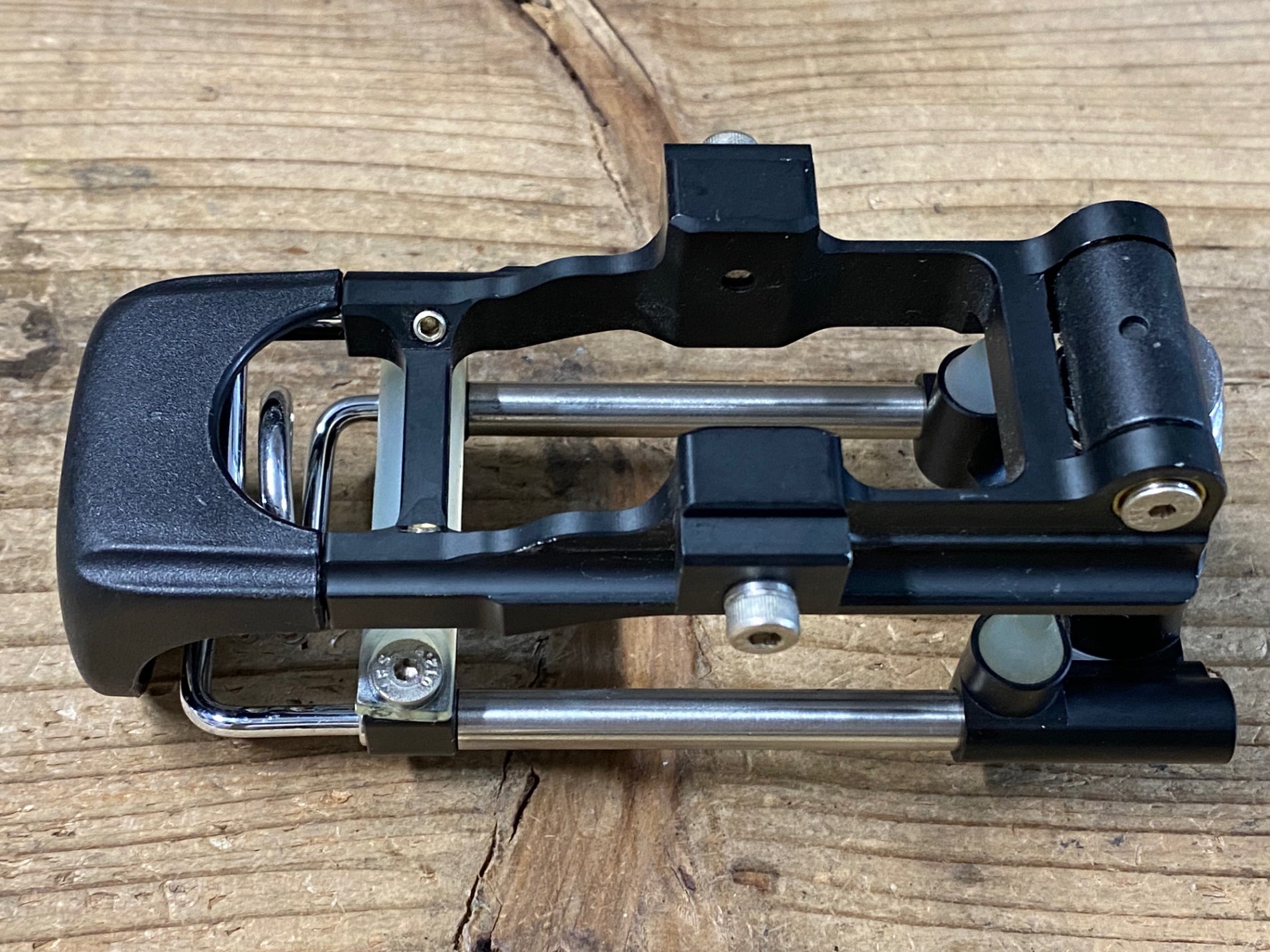 KF128 エアーシート Air Seat 25 ヤグラ サドルサスペンション – BICI