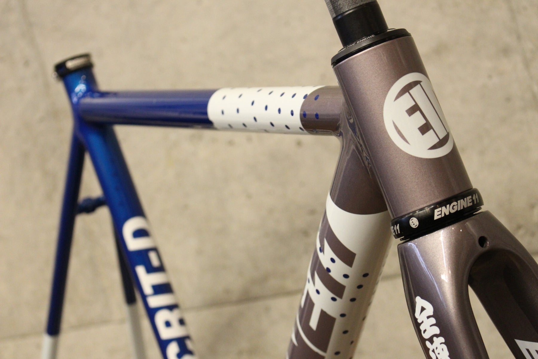 ENGINE11 ピストフレーム　BBセット、ステムセット 未使用品！エンジン ENGINE11 Crit-D 2024 Sサイズ アルミ ピスト