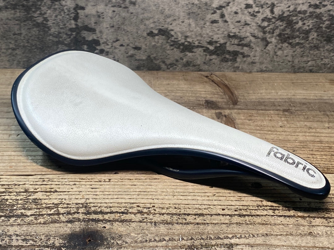 JO921 ファブリック FABRIC エアバス AIRBUS ALM サドル カーボンレール 白 実測140mm