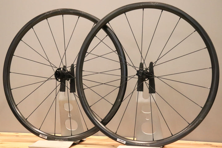 未使用 エレリサーチ ERE RESEARCH ジーナス GENUS SL30 DISC シマノ11S/12S カーボン チューブレスレディ ホイールセット 21C 【仙台店】