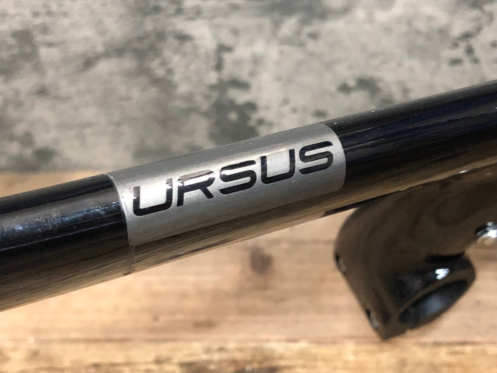 JV088 ウルサス URSUS マグナス MAGNUS H.01 カーボン ハンドルステム