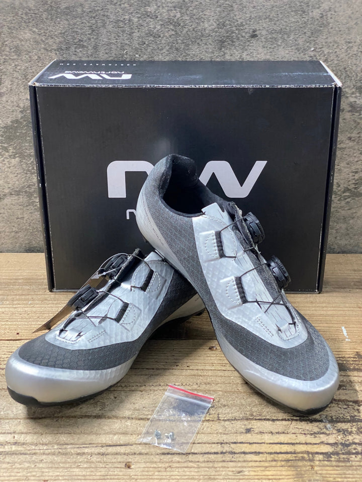 KO707 ノースウェーブ NORTHWAVE MISTRAL PLUS ビンディングシューズ シルバー グレー EU40 3穴