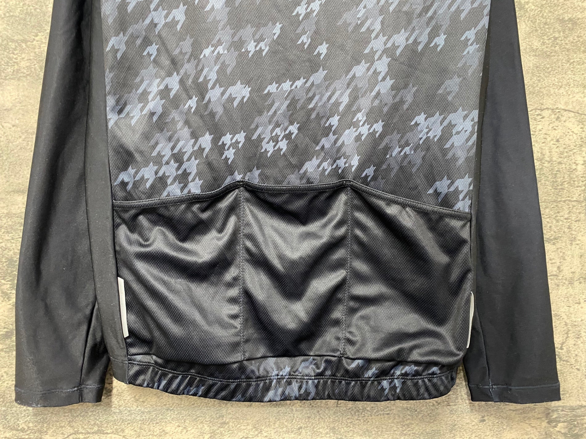 【美品】【最終値下】LION DE KAPELMUUR サイクルジャージ 特セール)リオン・ド・カペルミュール(Lion de KAPELMUUR) 半袖