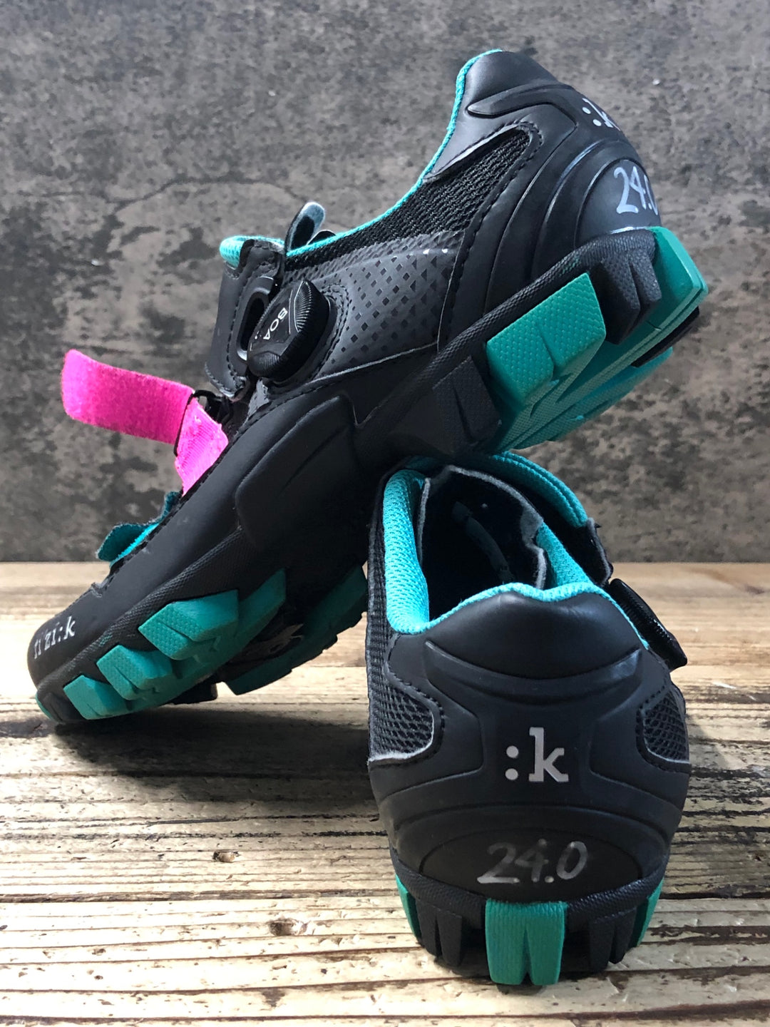 KG419 フィジーク fizik M6 MTB shoes WOMAN ビンディングシューズ 2穴 ブラック レディース EU38 ※ペン字あり