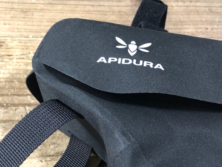 KM761 アピデュラ APIDURA RACING FRAME BAG フレームバッグ 黒 2.4L