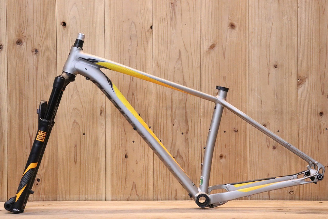 決算SALE スペシャライズド SPECIALIZED フューズ FUSE PRO 2016年モデル Mサイズ アルミ マウンテンバイク フレームセット 【芦屋店】
