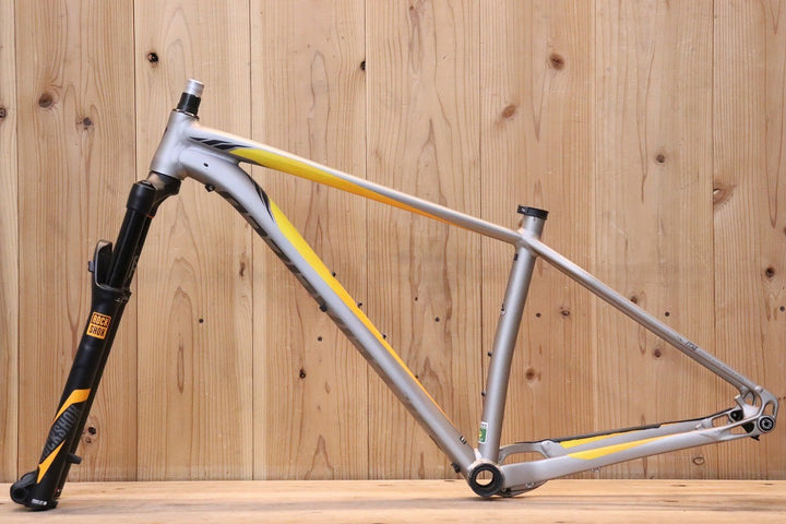 決算SALE スペシャライズド SPECIALIZED フューズ FUSE PRO 2016年モデル Mサイズ アルミ マウンテンバイク フレームセット 【芦屋店】