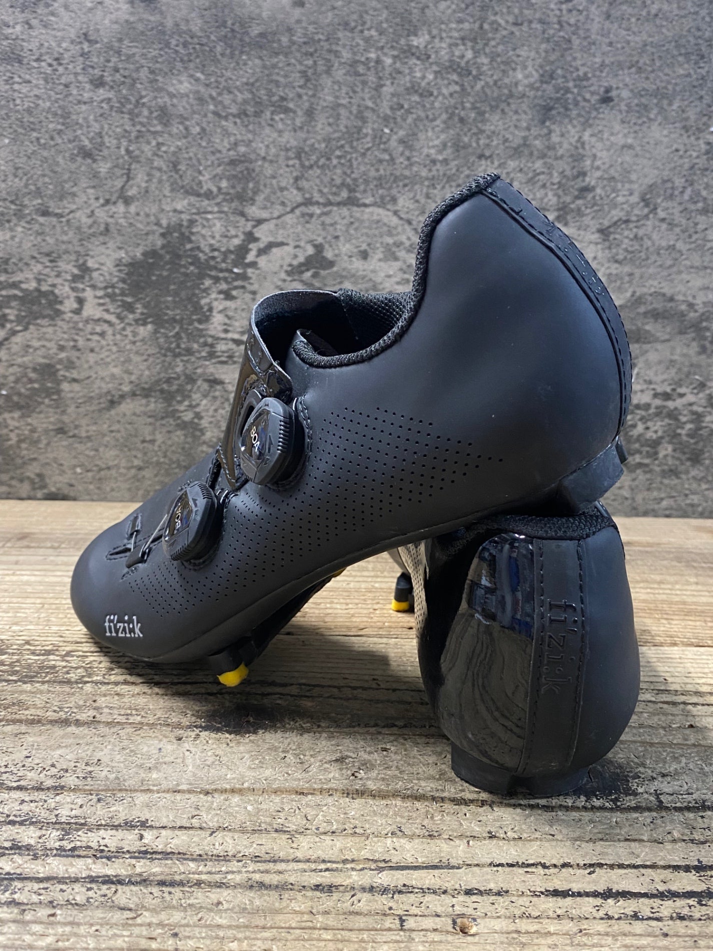 KB920 フィジーク fizik ARIA R3 ビンディングシューズ 黒 EU42 – BICI