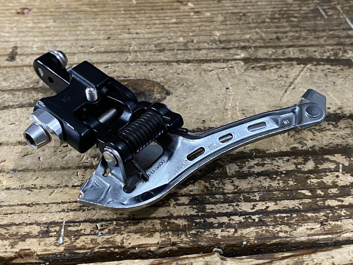 KI551 シマノ SHIMANO 105 FD-5800 フロントディレイラー 直付 ※スキッドプレート欠品