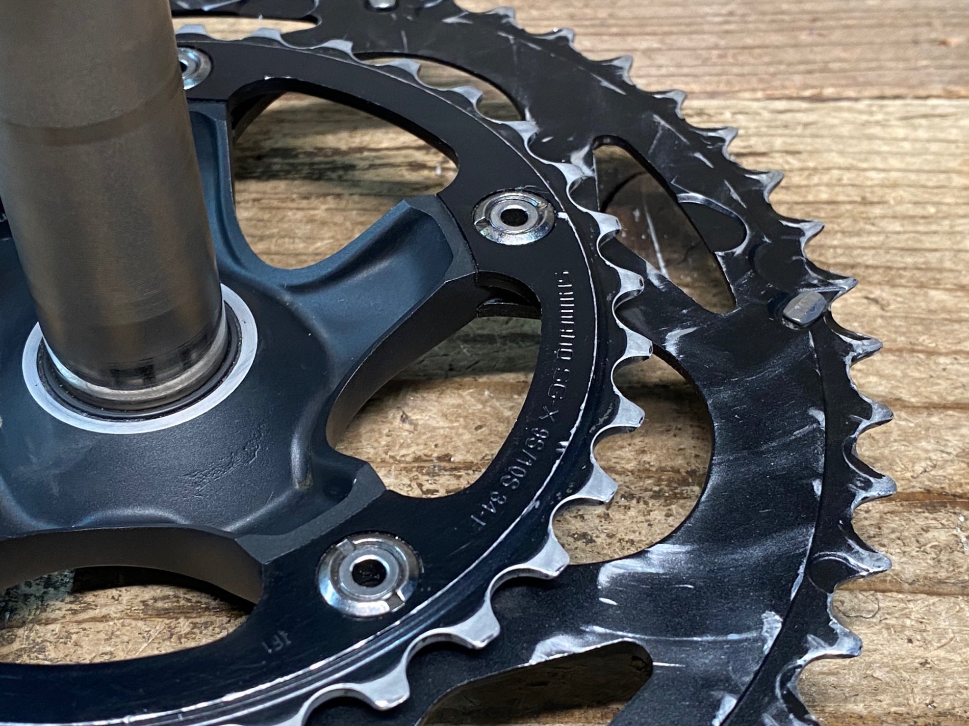JI858 シマノ SHIMANO 105 FC-5700 クランクセット 165mm 50/34T