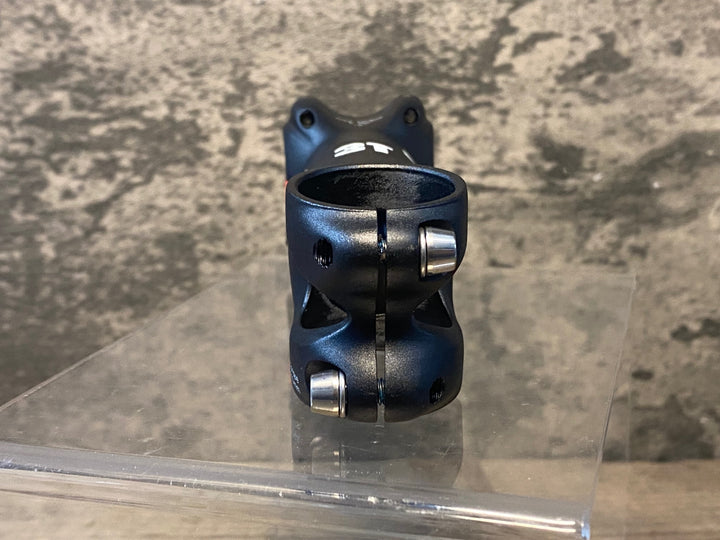 JL018 3T ARX-TEAM アルミ ステム 黒 赤 110mm Φ31.8 OS -6°
