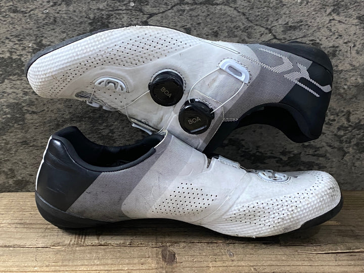 KH963 シマノ SHIMANO RC7 SHRC702M WIDE ビンディングシューズ 3穴 BOA 白 黒 EU43 ※右に僅かな穴有