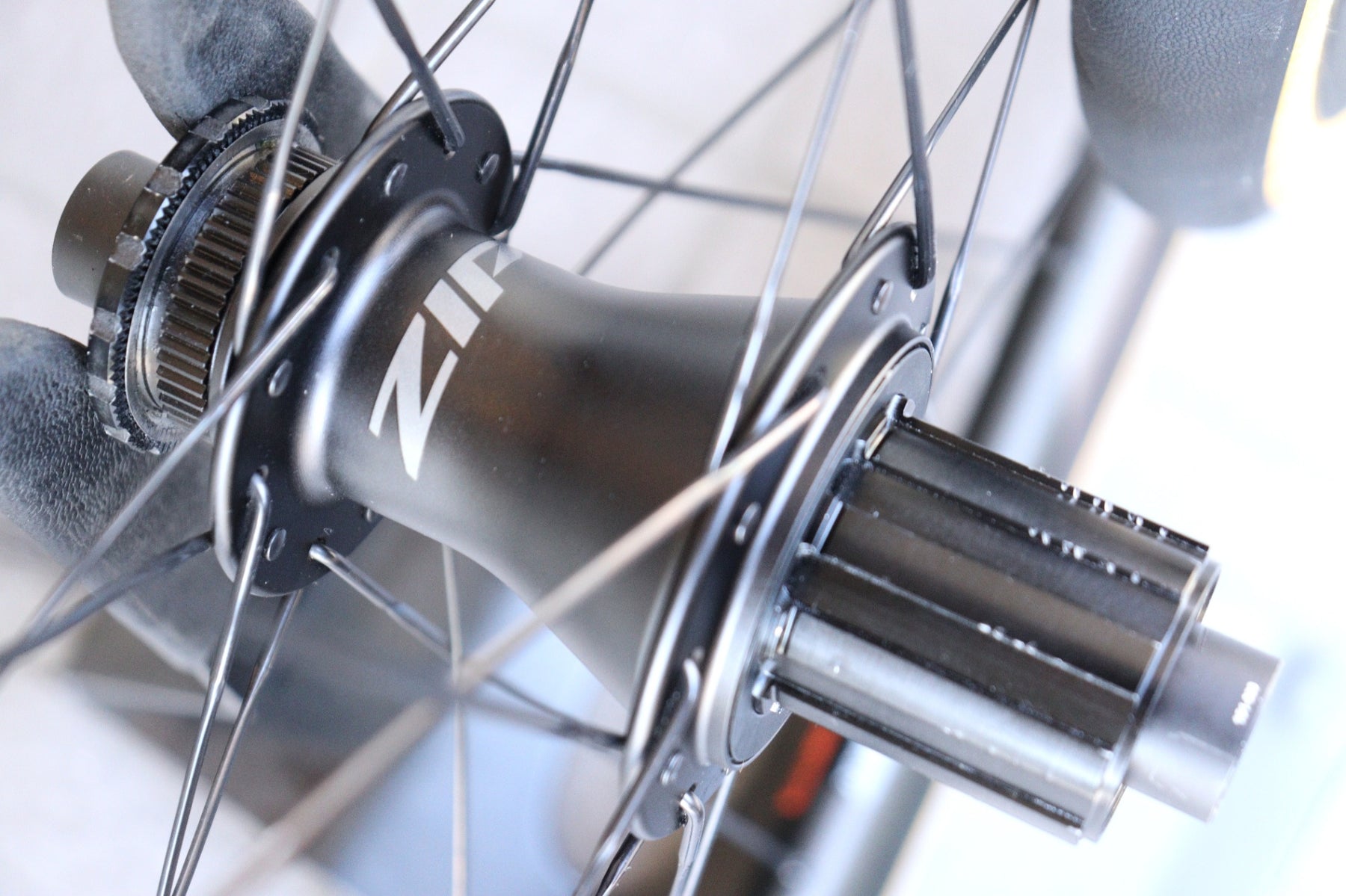 ジップ ZIPP ファイアクレスト ディスク 303 FIRECREST DISC カーボン
