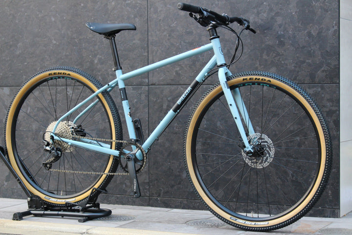 未走行品！ブリーザー BREEZER ラダー カフェ RADAR CAFE 2025 XS シマノ デオーレ 1×10S 油圧DISC クロモリ クロスバイク 【福岡店】