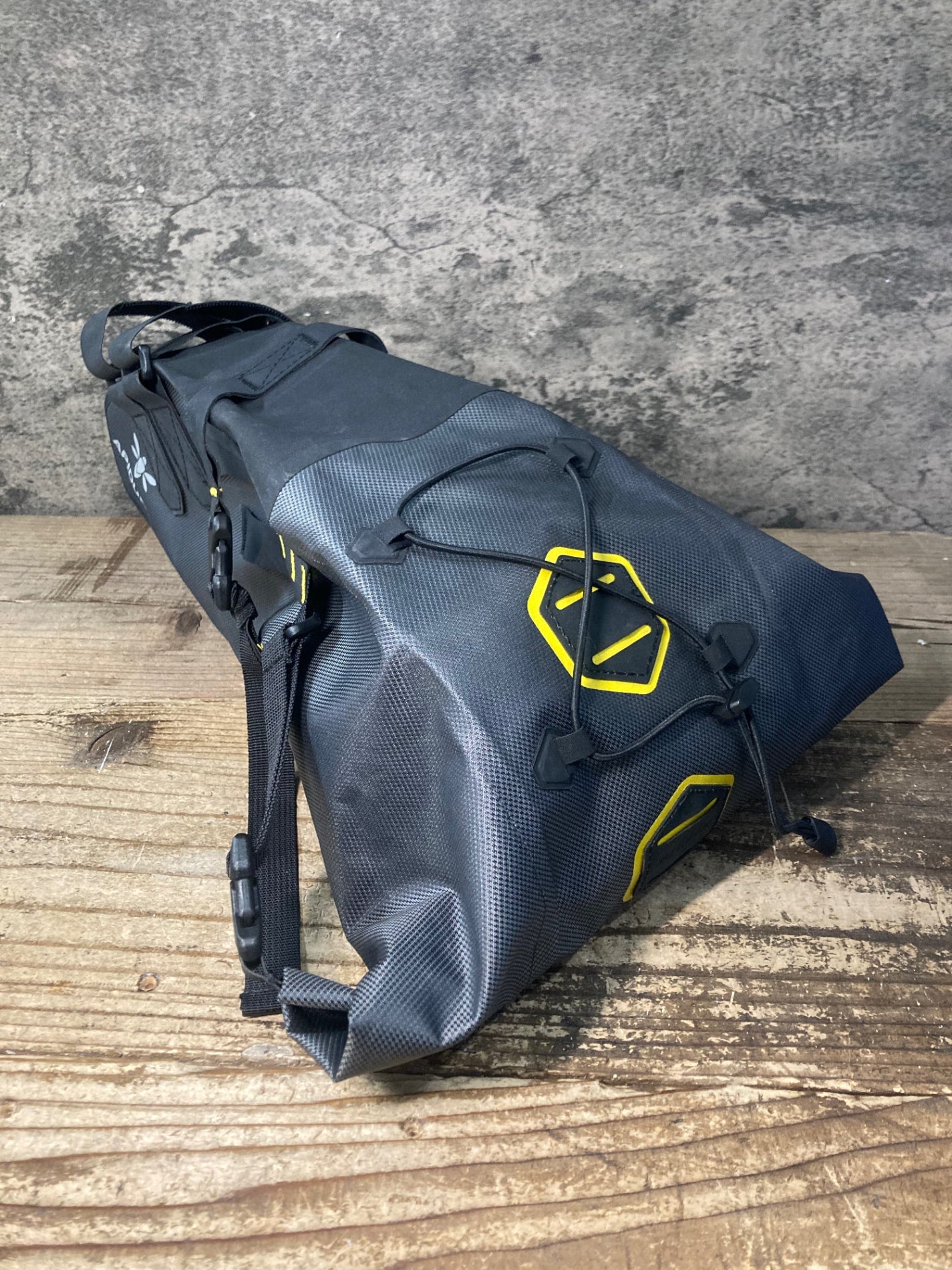 JX903 アピデュラ APIDURA サドルバッグ グレー – BICI AMORE ONLINE STORE
