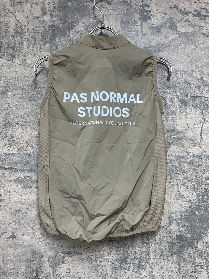 JY528 パスノーマルスタジオ PAS NORMAL STUDIOS Stow Away Gilet ジレ サイクルベスト ベージュ レディース S