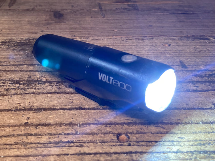 JG200 キャットアイ CATEYE ボルト VOLT800 フロントライト 点灯確認済