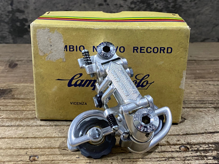 KH957 カンパニョーロ CAMPAGNOLO ヌーボレコード NUOVO RECORD リアディレイラー ※プーリー割れ、箱付き