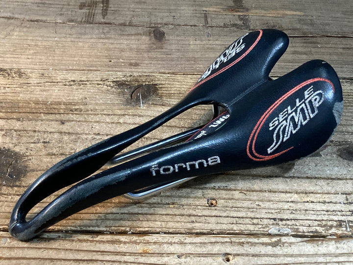 JV375 SELLE SMP FORMA サドル 黒 inox tubeレール