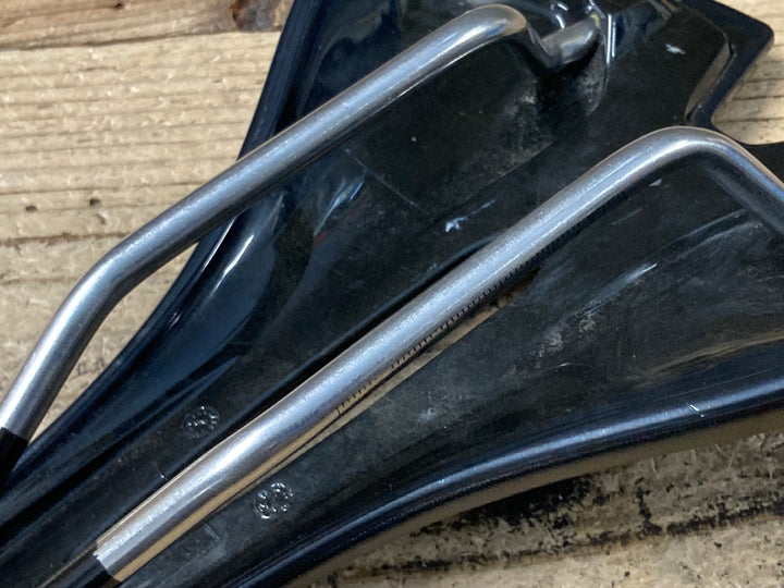 KO822 スペシャライズド SPECIALIZED トゥーぺ TOUPE サドル 黒 Hollow Ti 143mm
