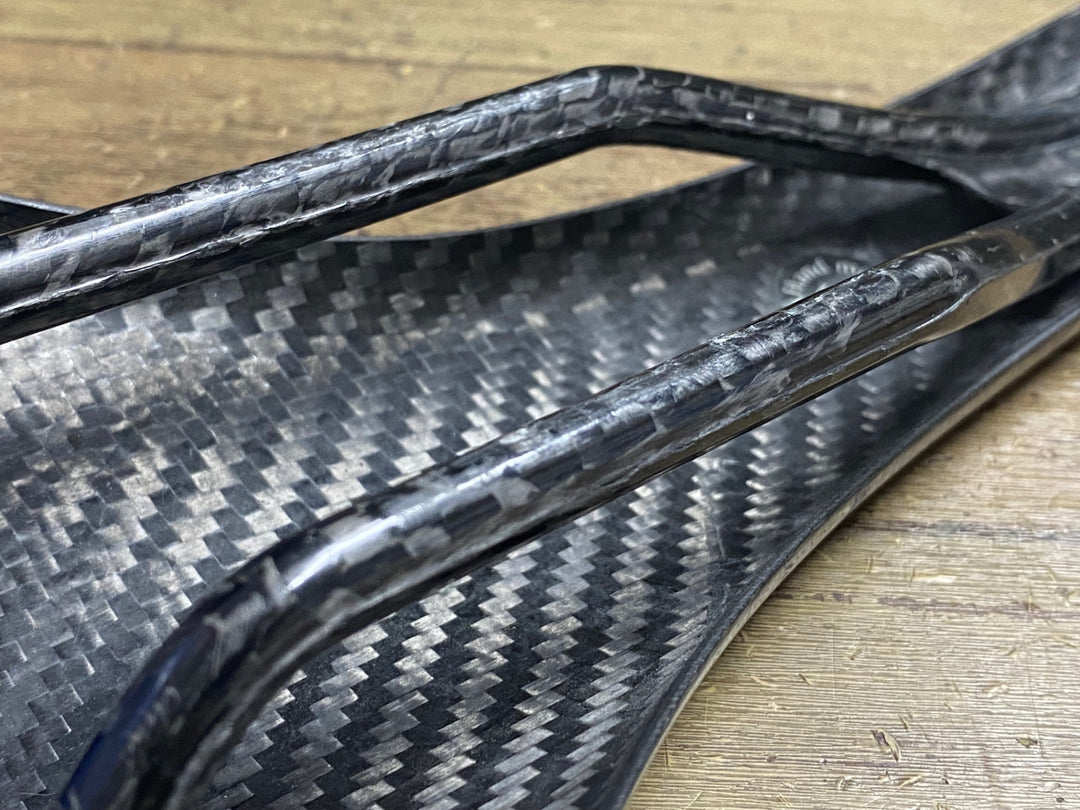 KJ237 セライタリア SELLE ITALIA C60 QUATTRO フル カーボンサドル