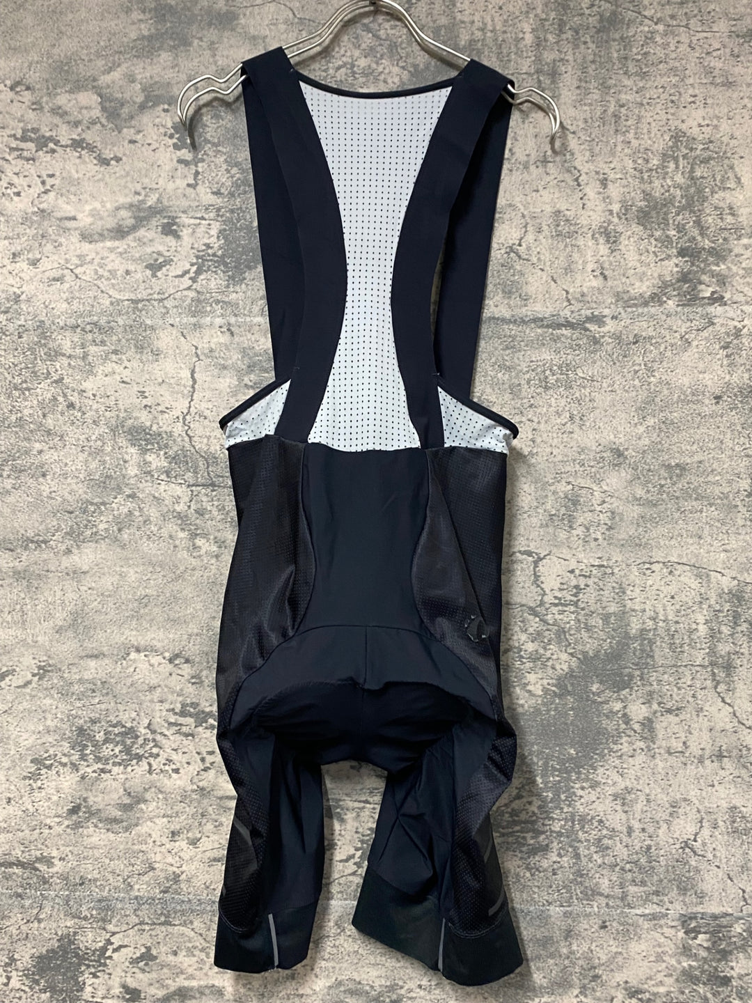 JW947 パールイズミ PEARL iZUMi ビブショーツ 黒 XL