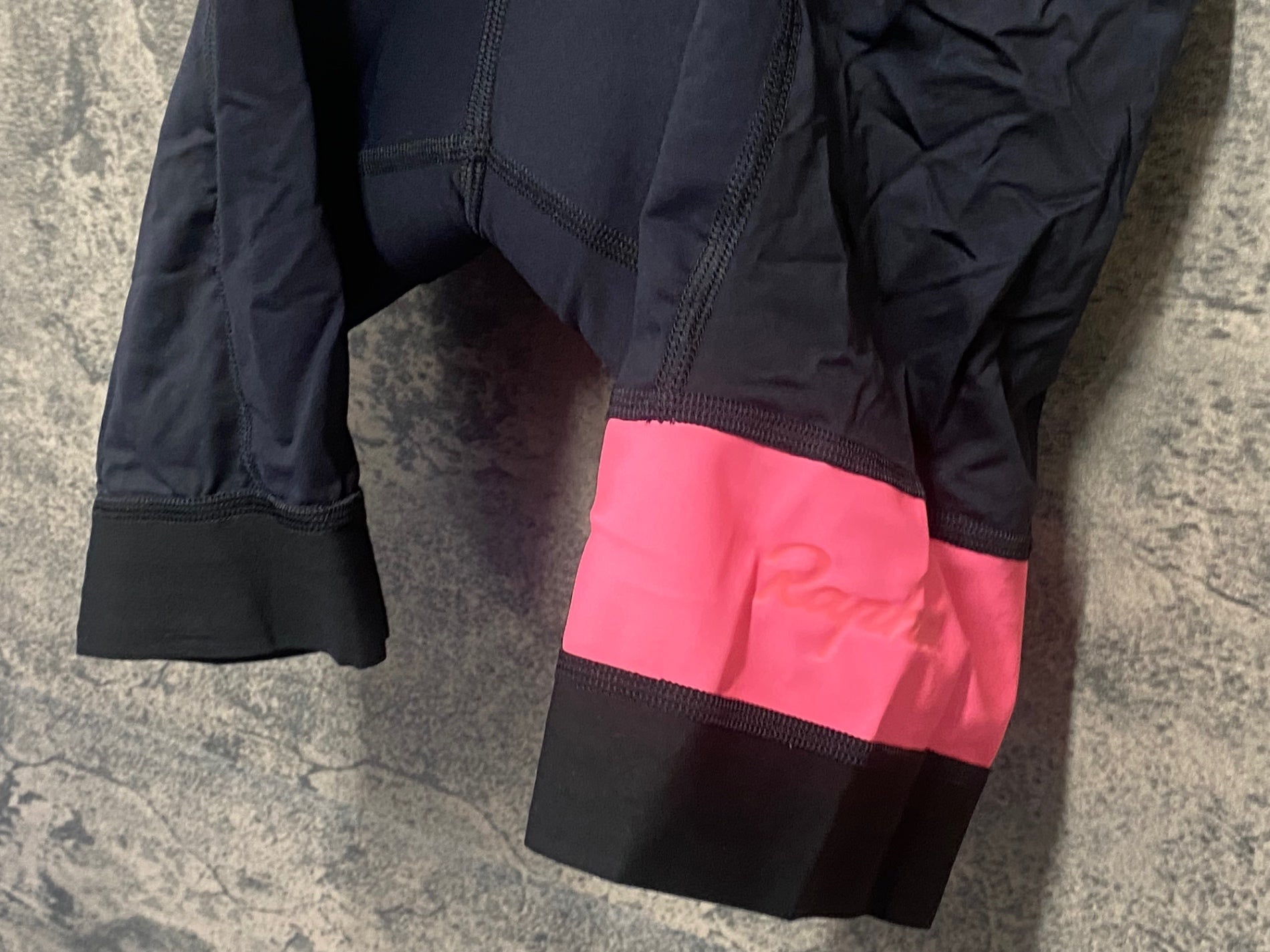 【新品】ラファ Rapha LIGHTWEIGHT BIB SHORTS M JZ545 ラファ Rapha LIGHTWEIGHT BIB SHORTS ビブショーツ 黒 M – BICI