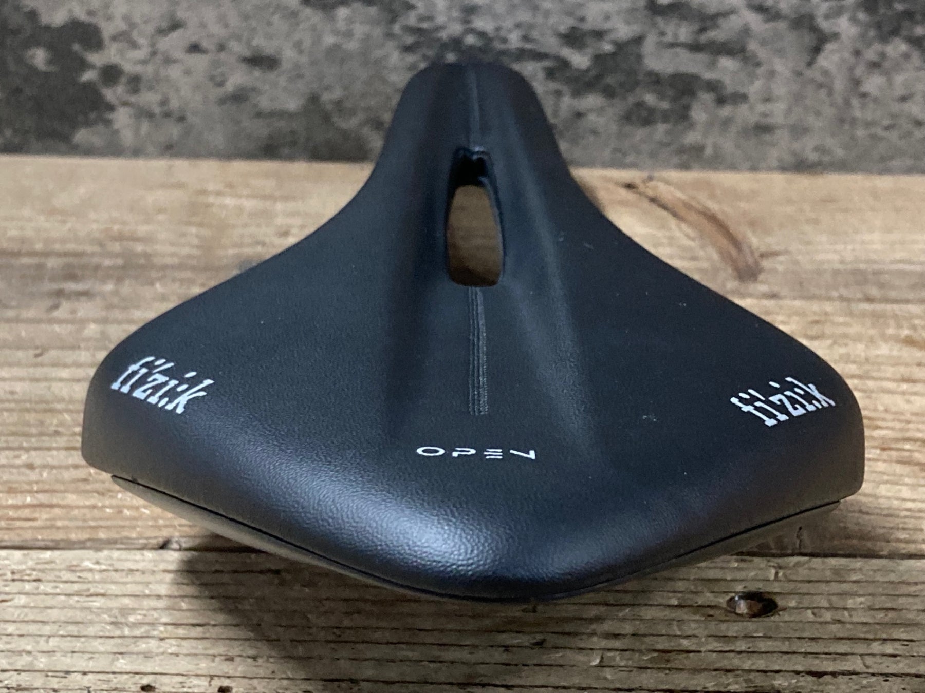 JU893 フィジーク fizik アリオネ ARIONE R5 OPEN サドル S-Alloy