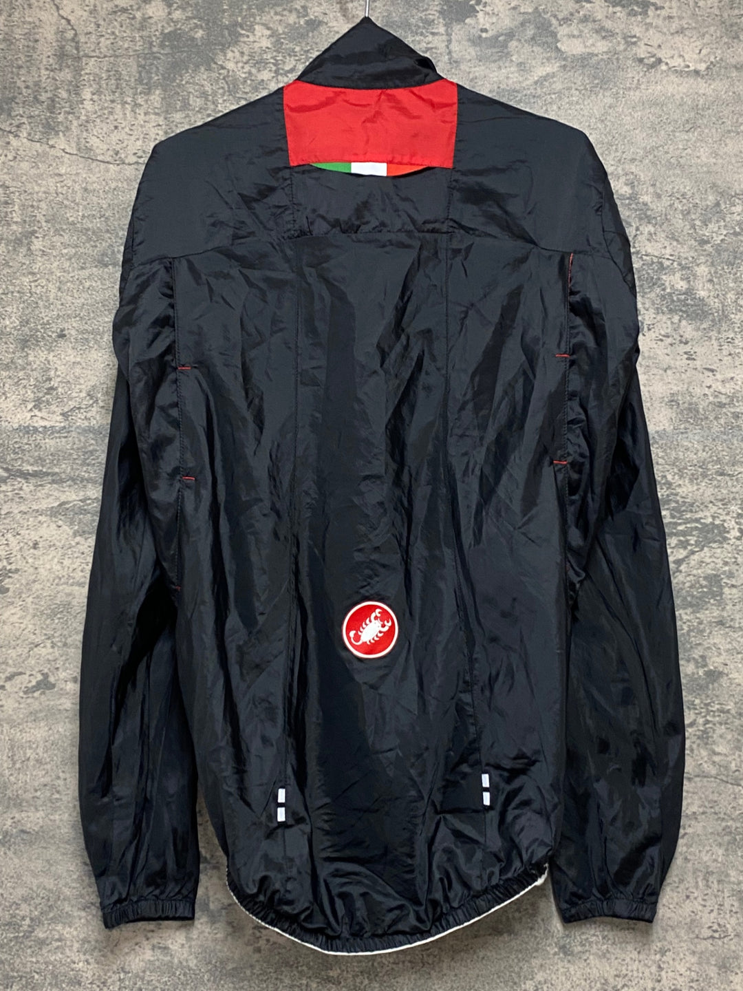 KB552 カステリ CASTELLI ウィンドブレーカー 黒 S ※ほつれ