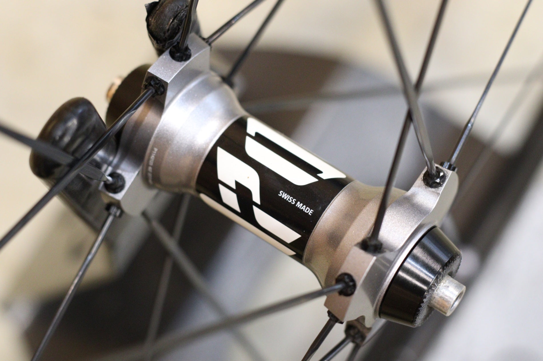 DTスイス DT SWISS トライコン TRICON GIANT LIMITED アルミ