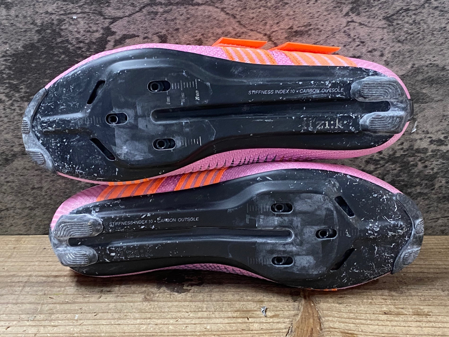 JS465 フィジーク fizik テンポ VENTO POWERSTRAP AEROWEAVE CARBON