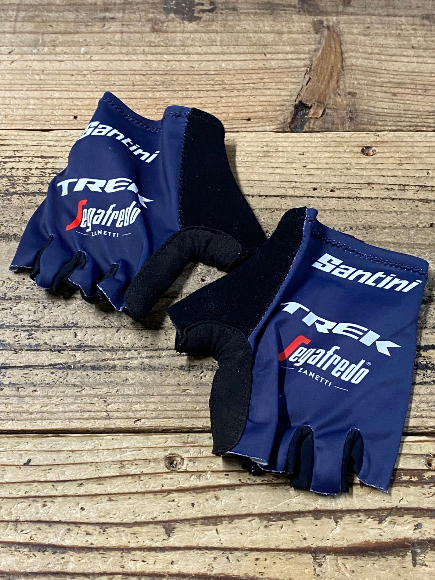 KD261 サンティーニ Santini TREK Segafredo 指切 グローブ 濃紺 L