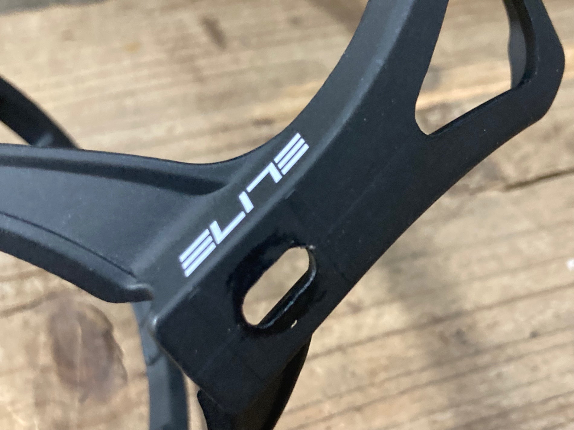 KH351 エリート ELITE LEGGERO CARBON ボトルケージ 2個セット – BICI