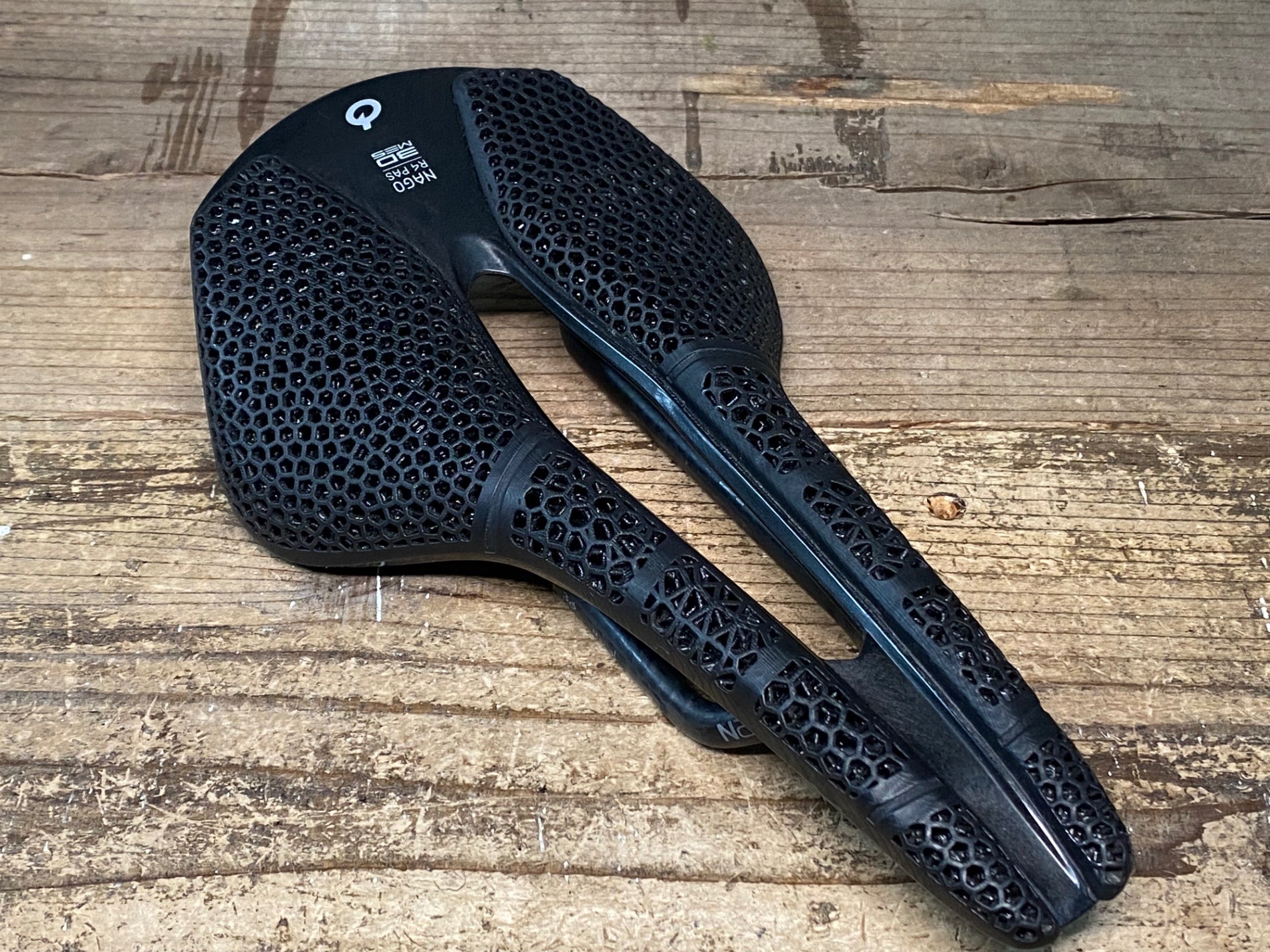 Prologo Nago R4 NACK 137 カーボンレールサドル Amazon | Prologo