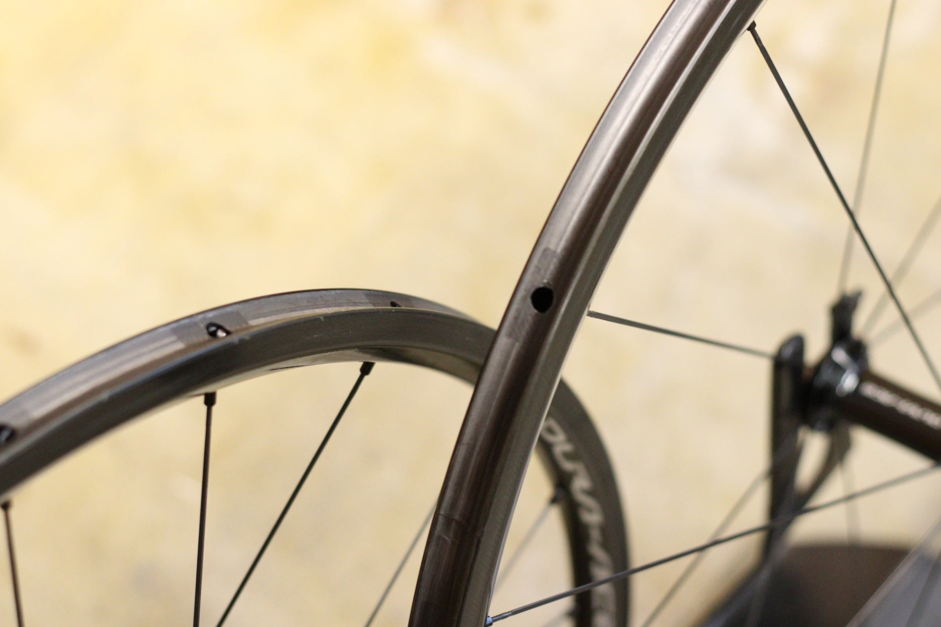 シマノ SHIMANO デュラエース DURA-ACE WH-9000-C24-TU カーボン