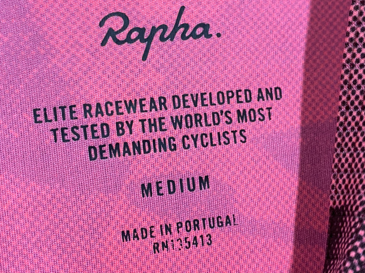 JM639 ラファ Rapha PRO TEAM FLYWEIGHT JERSEY ROAD GRAFFITI 半袖 サイクルジャージ ピンク 黒 M