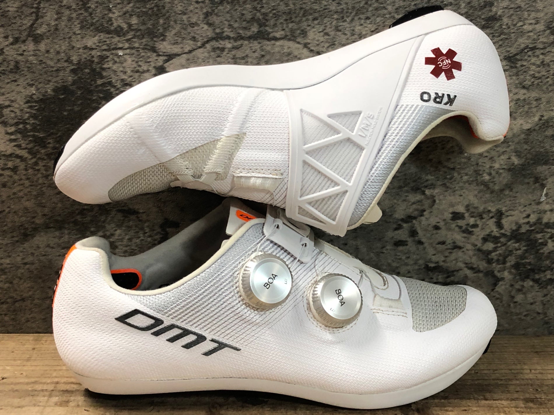 JU703 DMT KR0 EVO ビンディングシューズ 3穴 白 EU39.5 – BICI AMORE