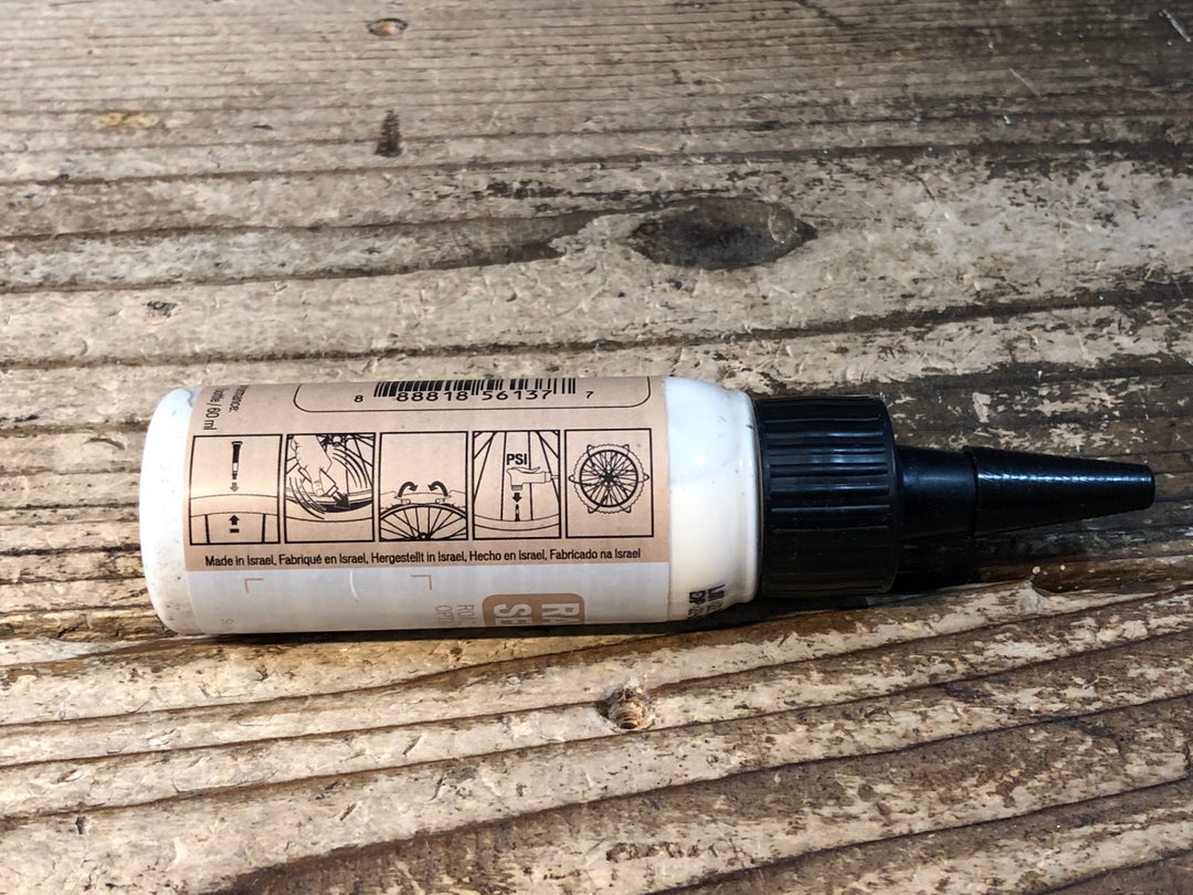 JP000 スペシャライズド SPECIALIZED RAPIDAIR TIRE SEALANT シーラント液 60ml 2本セット 未使用 EXP:22-02-2025