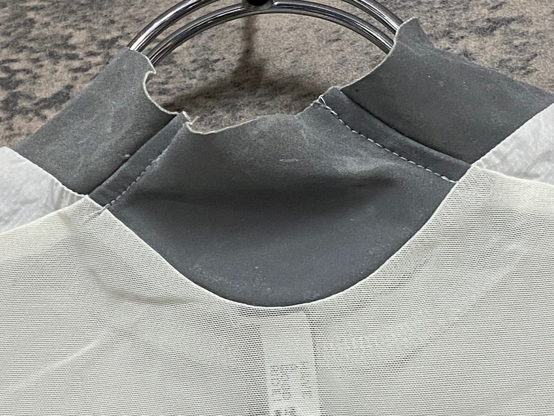 JV143 アソス ASSOS ジレ サイクルベスト 白 L