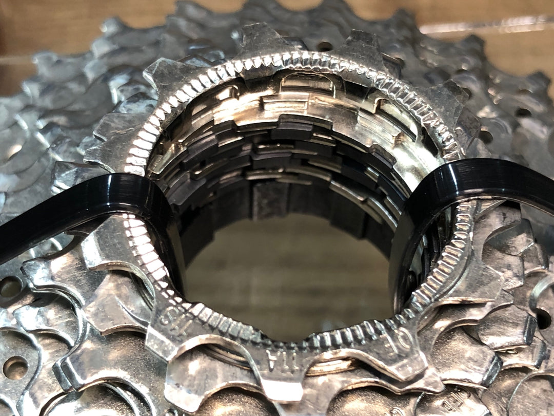 JF664 シマノ SHIMANO 105 CS-R7000 スプロケット 11-30T 11S ※ロックリング欠品